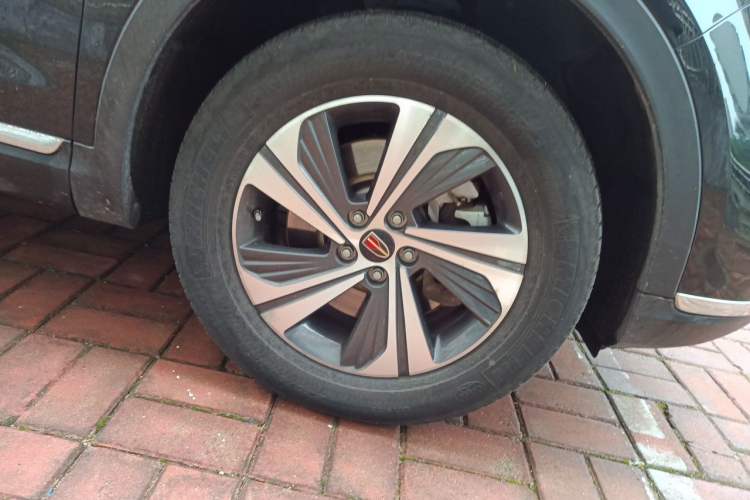Used Hongqi HS5 2019 2.0T Smart Connect Flagship Edition Right Front Wheel Hub