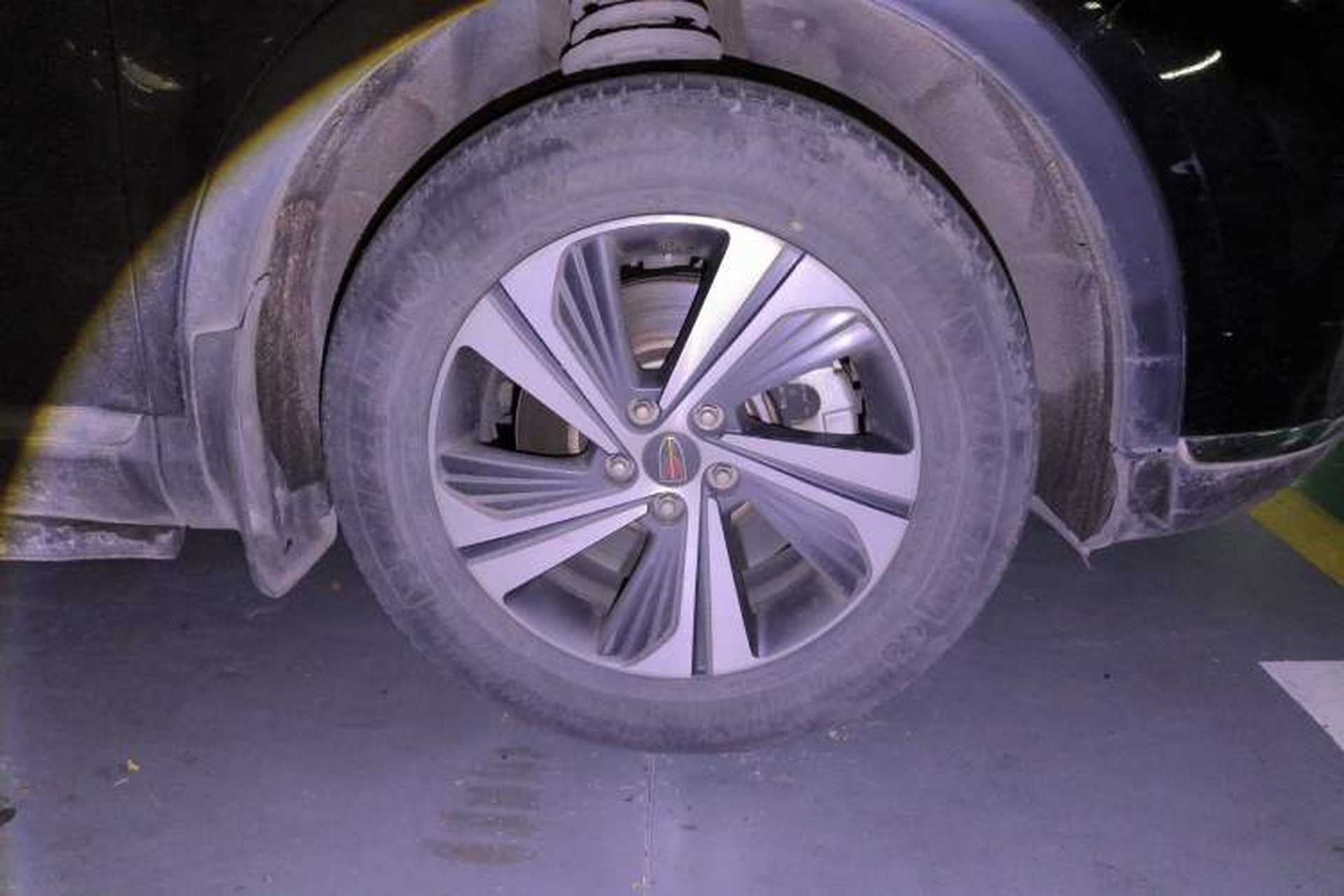 Used Hongqi HS5 2019 2.0T Smart Connect Flagship Edition Right Front Wheel Hub