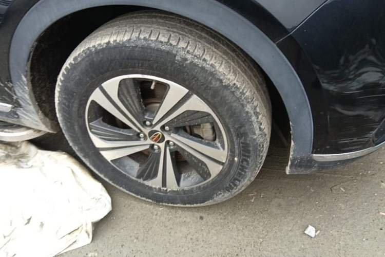 Used Hongqi HS5 2019 2.0T Smart Connect Flagship Edition Right Front Wheel Hub