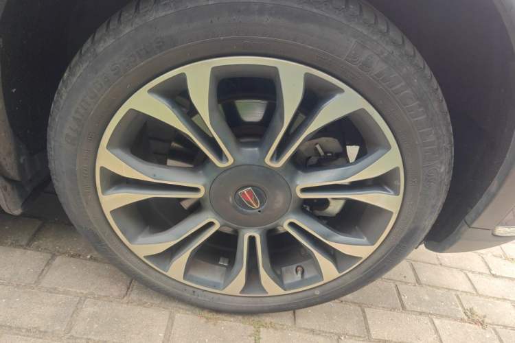 Used Hongqi HS5 2019 2.0T Smart Connect Flagship Edition Right Front Wheel Hub
