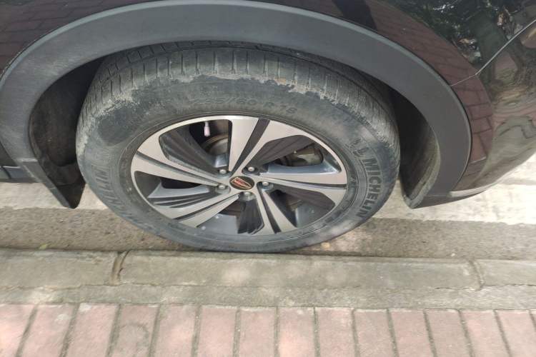 Used Hongqi HS5 2019 2.0T Smart Connect Flagship Edition Right Front Wheel Hub