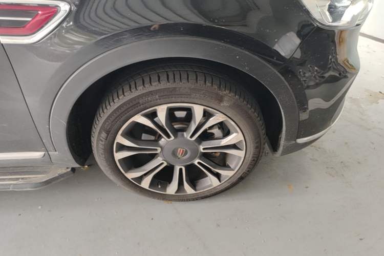 Used Hongqi HS5 2019 2.0T Smart Connect Flagship All-Wheel-Drive Version Right Front Wheel Hub