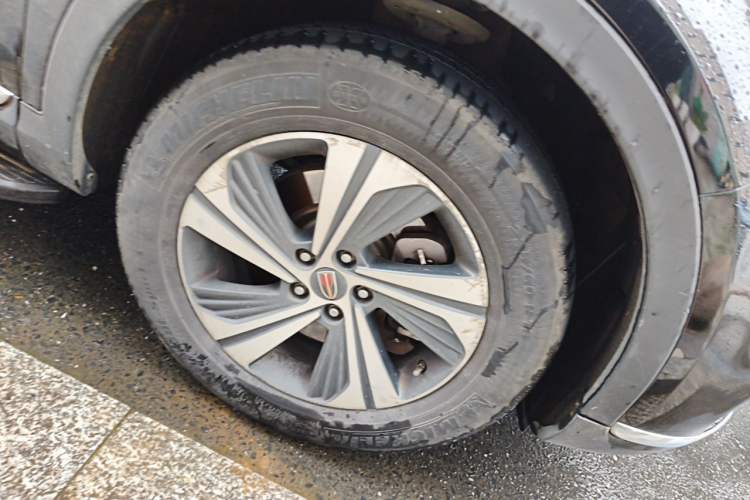 Used Hongqi HS5 2019 2.0T Smart Connect Flagship Edition Right Front Wheel Hub