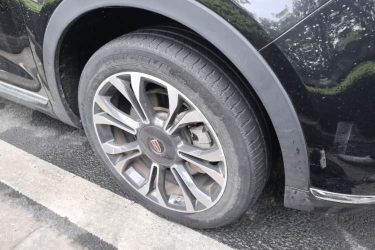 Used Hongqi HS5 2019 2.0T Smart Connect Flagship All-Wheel-Drive Version Right Front Wheel Hub