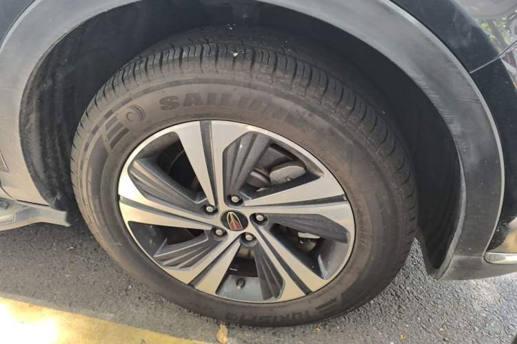 Used Hongqi HS5 2019 2.0T Smart Connect Flagship Edition Right Front Wheel Hub