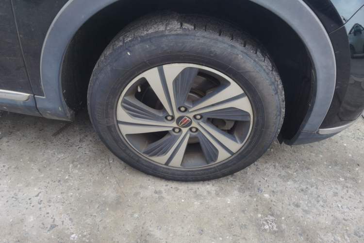 Used Hongqi HS5 2019 2.0T Smart Connect Flagship Edition Right Front Wheel Hub