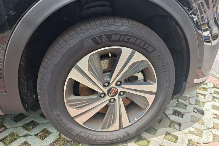 Used Hongqi HS5 2019 2.0T Smart Connect Flagship Edition Right Front Wheel Hub