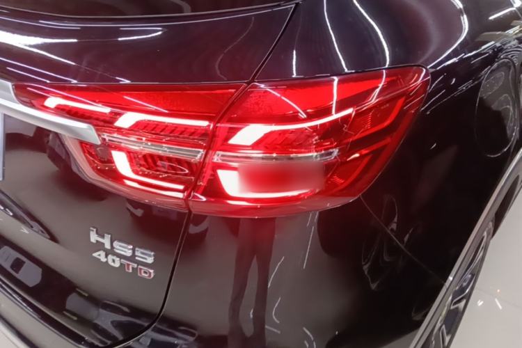 Used Hongqi HS5 2019 2.0T Smart Connect Flagship All-Wheel-Drive Version Right Rear Taillight