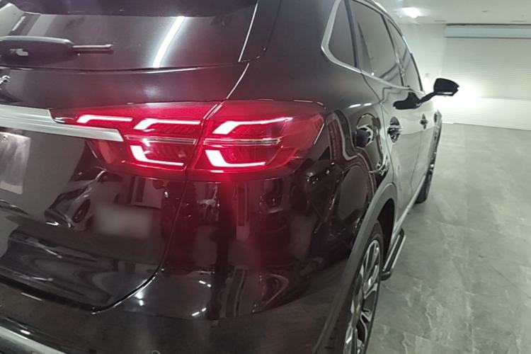 Used Hongqi HS5 2019 2.0T Smart Connect Flagship All-Wheel-Drive Version Right Rear Taillight