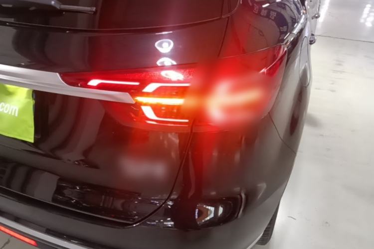 Used Hongqi HS5 2019 2.0T Smart Connect Flagship All-Wheel-Drive Version Right Rear Taillight