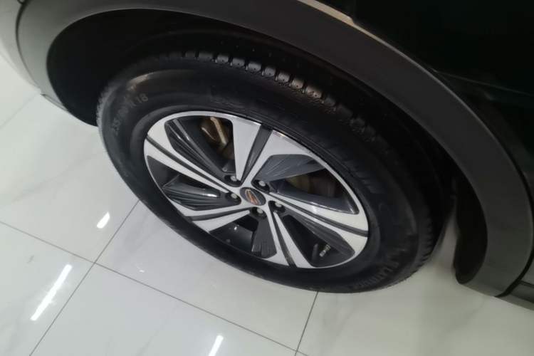 Used Hongqi HS5 2019 2.0T Smart Connect Flagship Edition Right Rear Wheel Hub