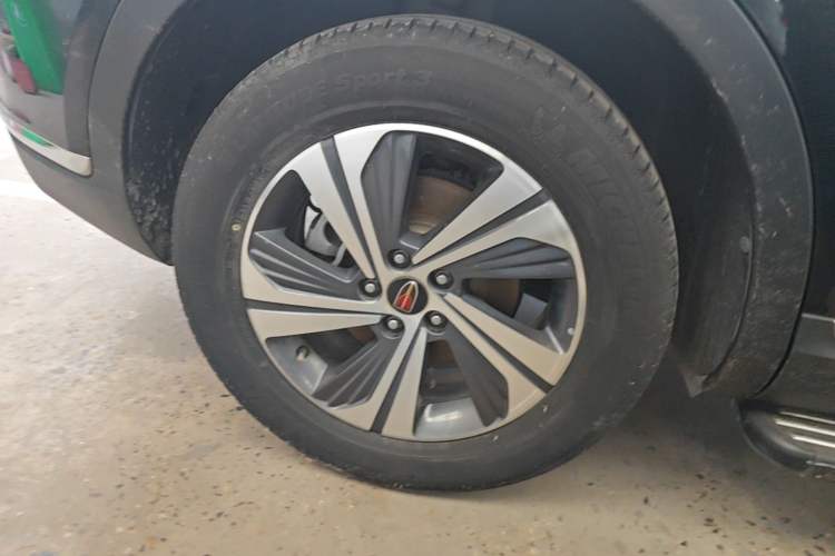 Used Hongqi HS5 2019 2.0T Smart Connect Flagship Edition Right Rear Wheel Hub
