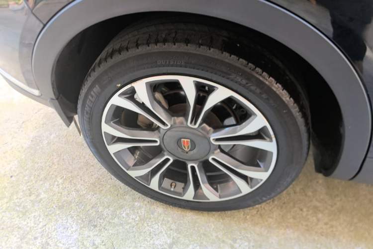 Used Hongqi HS5 2019 2.0T Smart Connect Flagship All-Wheel-Drive Version Right Rear Wheel Hub