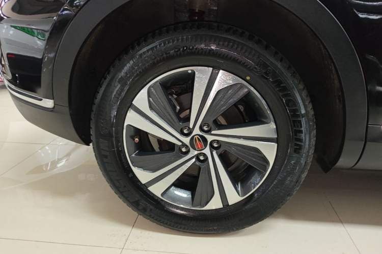 Used Hongqi HS5 2019 2.0T Smart Connect Flagship Edition Right Rear Wheel Hub