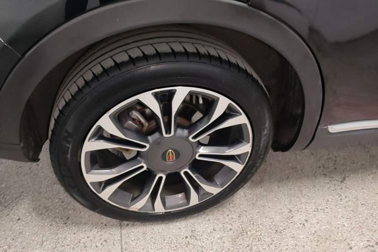 Used Hongqi HS5 2019 2.0T Smart Connect Flagship All-Wheel-Drive Version Right Rear Wheel Hub