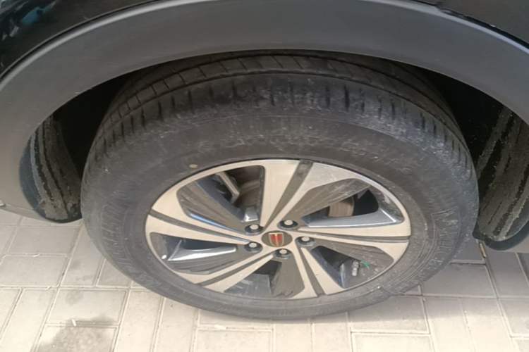 Used Hongqi HS5 2019 2.0T Smart Connect Flagship Edition Right Rear Wheel Hub