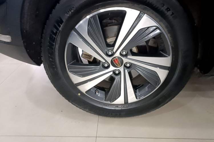 Used Hongqi HS5 2019 2.0T Smart Connect Flagship Edition Right Rear Wheel Hub
