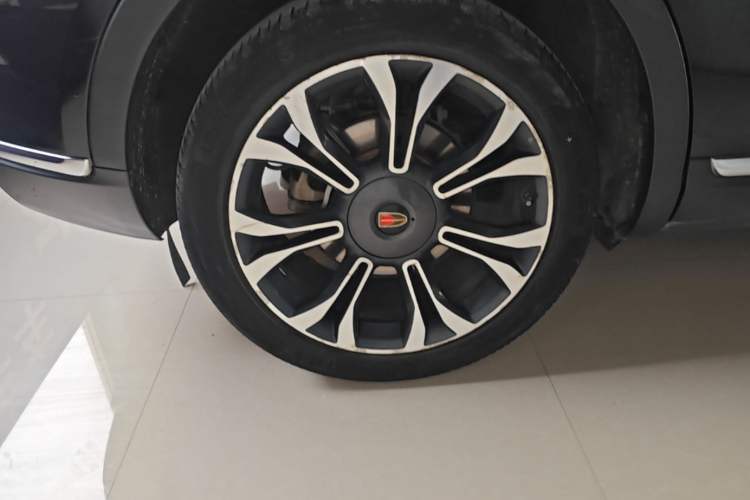 Used Hongqi HS5 2019 2.0T Smart Connect Flagship All-Wheel-Drive Version Right Rear Wheel Hub
