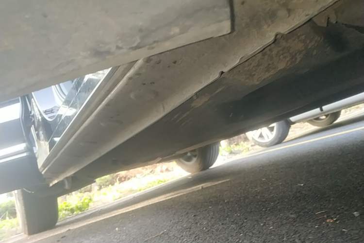 Used Hongqi HS5 2019 2.0T Smart Connect Flagship Edition Right Side Sill