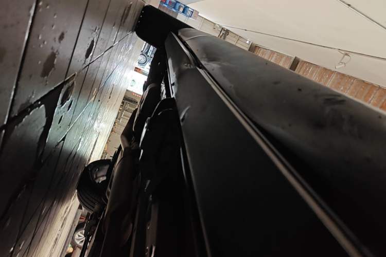 Used Hongqi HS5 2019 2.0T Smart Connect Flagship All-Wheel-Drive Version Right Side Sill
