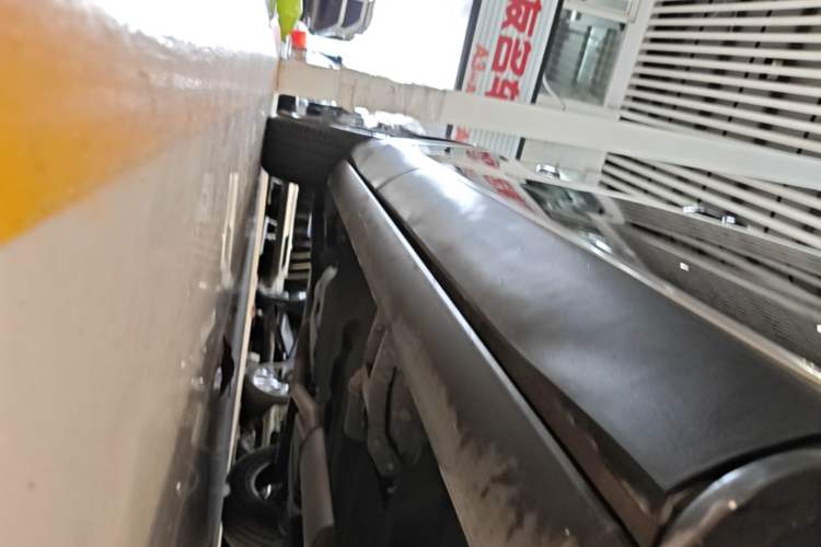 Used Hongqi HS5 2019 2.0T Smart Connect Flagship Edition Right Side Sill