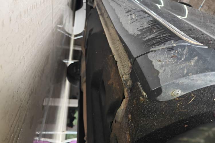 Used Hongqi HS5 2019 2.0T Smart Connect Flagship Edition Right Side Sill