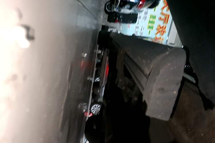 Used Hongqi HS5 2019 2.0T Smart Connect Flagship Edition Right Side Sill