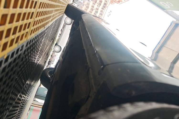 Used Hongqi HS5 2019 2.0T Smart Connect Flagship Edition Right Side Sill