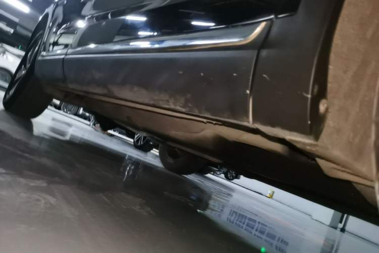 Used Hongqi HS5 2019 2.0T Smart Connect Flagship Edition Right Side Sill