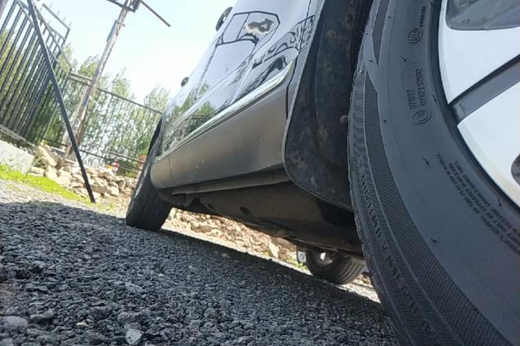 Used Hongqi HS5 2019 2.0T Smart Connect Flagship Edition Right Side Sill
