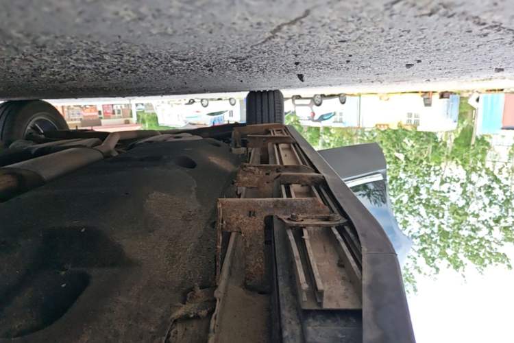 Used Hongqi HS5 2019 2.0T Smart Connect Flagship Edition Right Side Sill