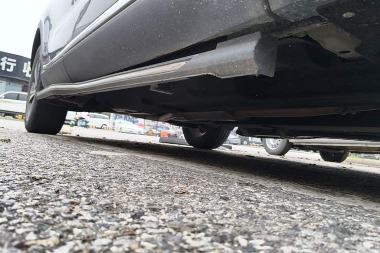Used Hongqi HS5 2019 2.0T Smart Connect Flagship Edition Right Side Sill