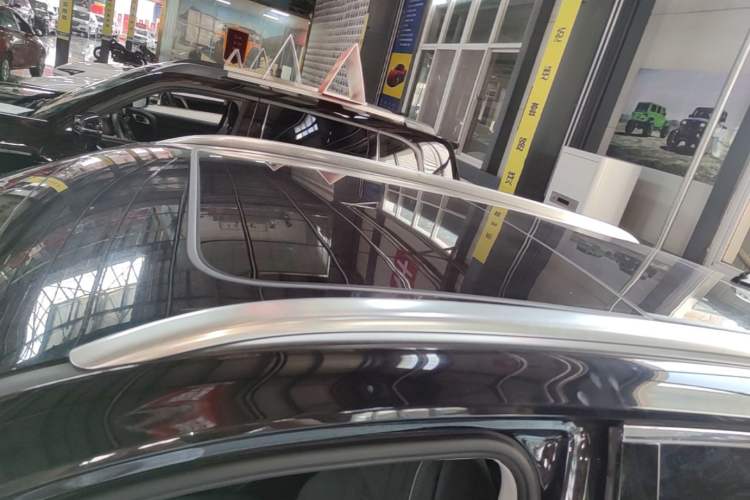 Used Hongqi HS5 2019 2.0T Smart Connect Flagship Edition Roof