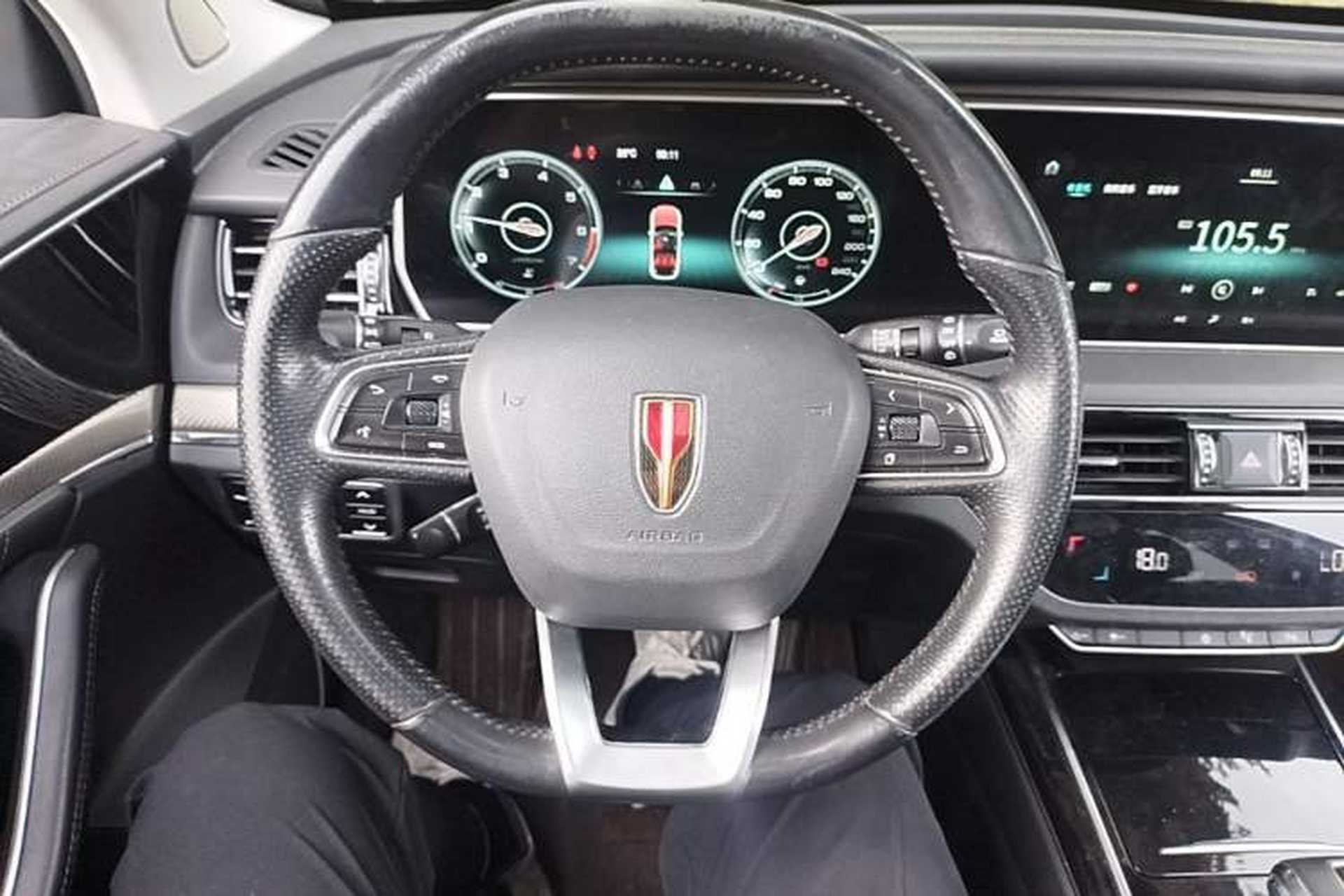 Used Hongqi HS5 2019 2.0T Smart Connect Flagship All-Wheel-Drive Version Steering Wheel