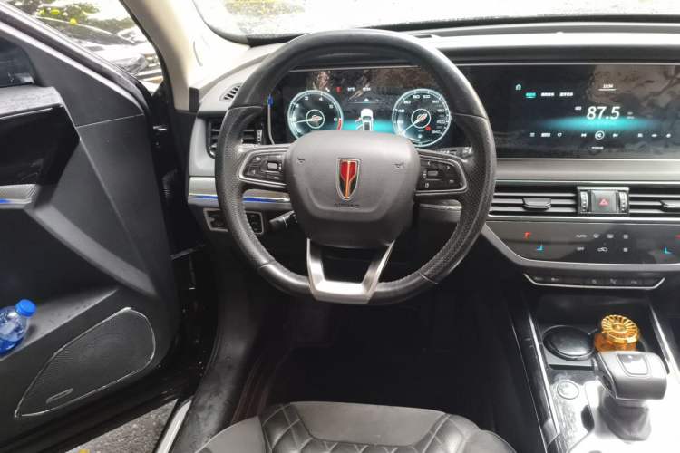 Used Hongqi HS5 2019 2.0T Smart Connect Flagship All-Wheel-Drive Version Steering Wheel