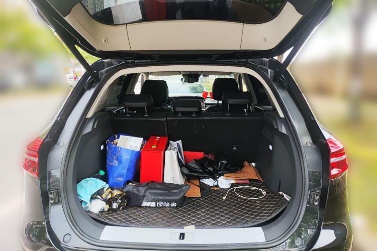 Used Hongqi HS5 2019 2.0T Smart Connect Flagship All-Wheel-Drive Version Trunk