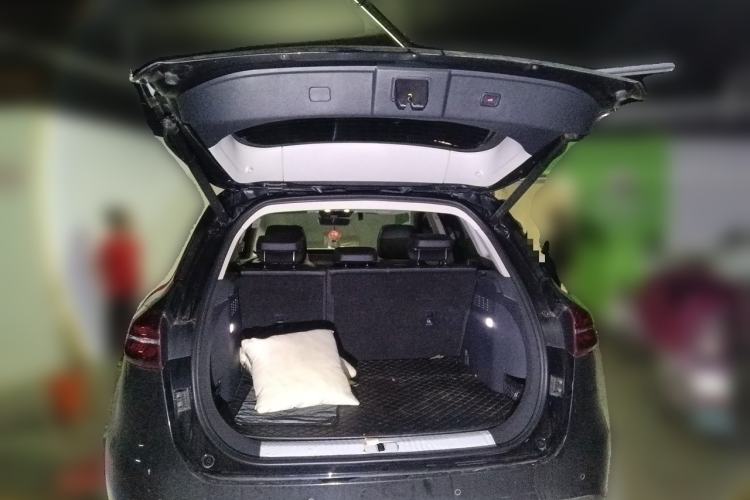 Used Hongqi HS5 2019 2.0T Smart Connect Flagship All-Wheel-Drive Version Trunk