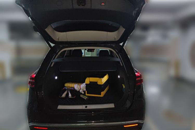 Used Hongqi HS5 2019 2.0T Smart Connect Flagship Edition Trunk