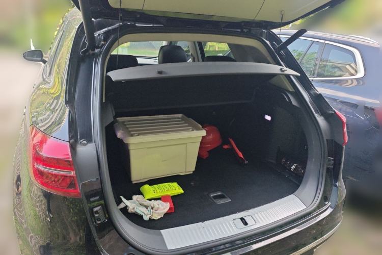 Used Hongqi HS5 2019 2.0T Smart Connect Flagship Edition Trunk