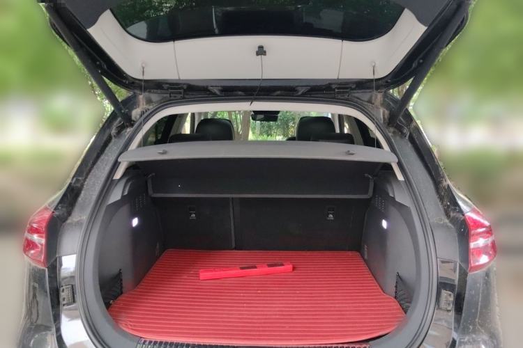 Used Hongqi HS5 2019 2.0T Smart Connect Flagship All-Wheel-Drive Version Trunk