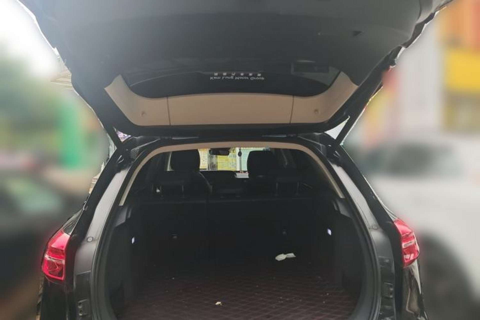 Used Hongqi HS5 2019 2.0T Smart Connect Flagship All-Wheel-Drive Version Trunk