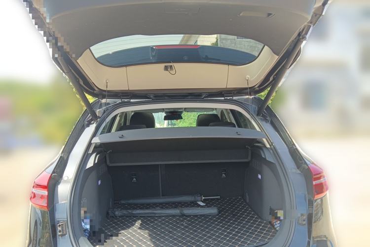 Used Hongqi HS5 2019 2.0T Smart Connect Flagship Edition Trunk