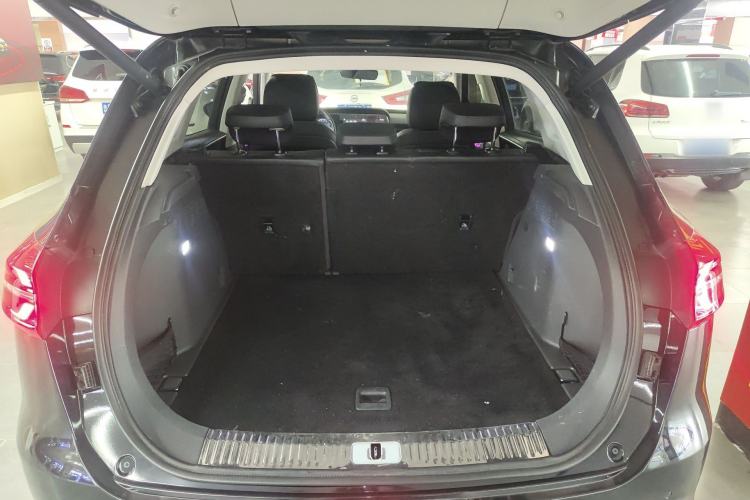 Used Hongqi HS5 2019 2.0T Smart Connect Flagship Edition Trunk