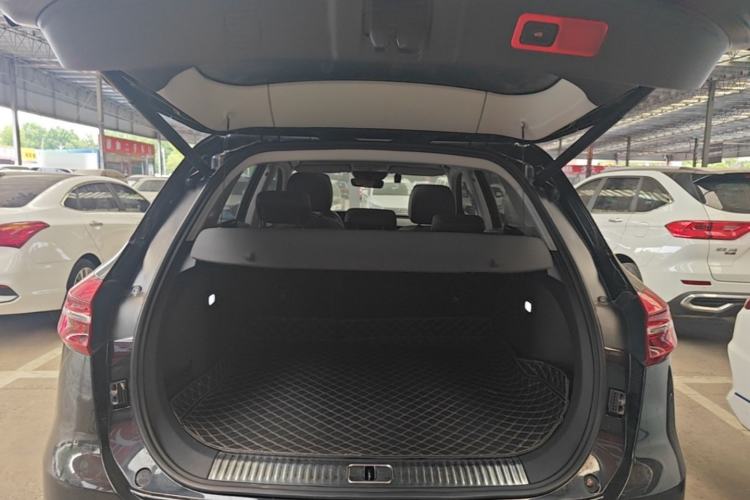 Used Hongqi HS5 2019 2.0T Smart Connect Flagship Edition Trunk