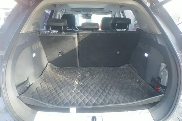 Used Hongqi HS5 2019 2.0T Smart Connect Flagship Edition Trunk