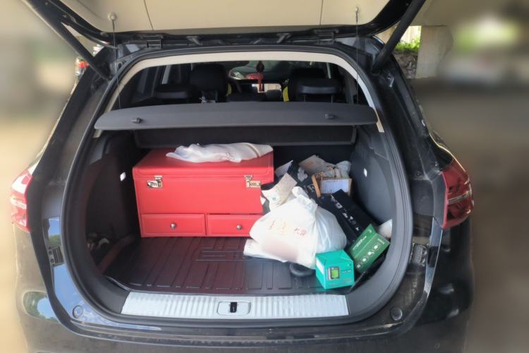 Used Hongqi HS5 2019 2.0T Smart Connect Flagship Edition Trunk