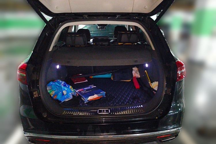 Used Hongqi HS5 2019 2.0T Smart Connect Flagship All-Wheel-Drive Version Trunk