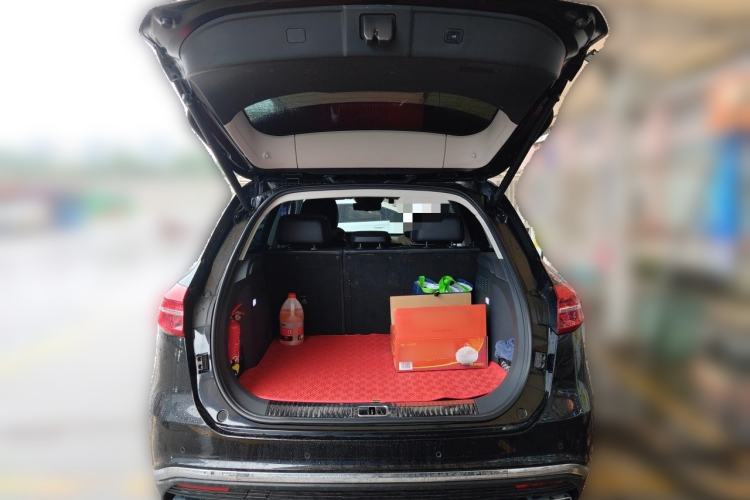 Used Hongqi HS5 2019 2.0T Smart Connect Flagship All-Wheel-Drive Version Trunk