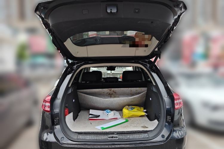 Used Hongqi HS5 2019 2.0T Smart Connect Flagship Edition Trunk