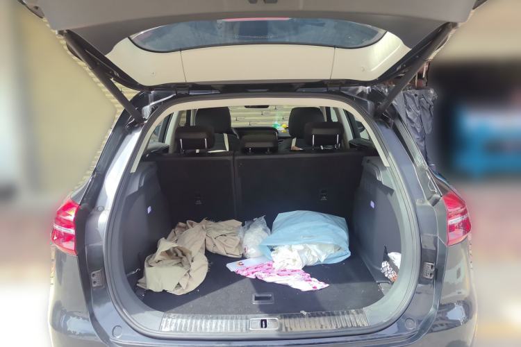Used Hongqi HS5 2019 2.0T Smart Connect Flagship Edition Trunk